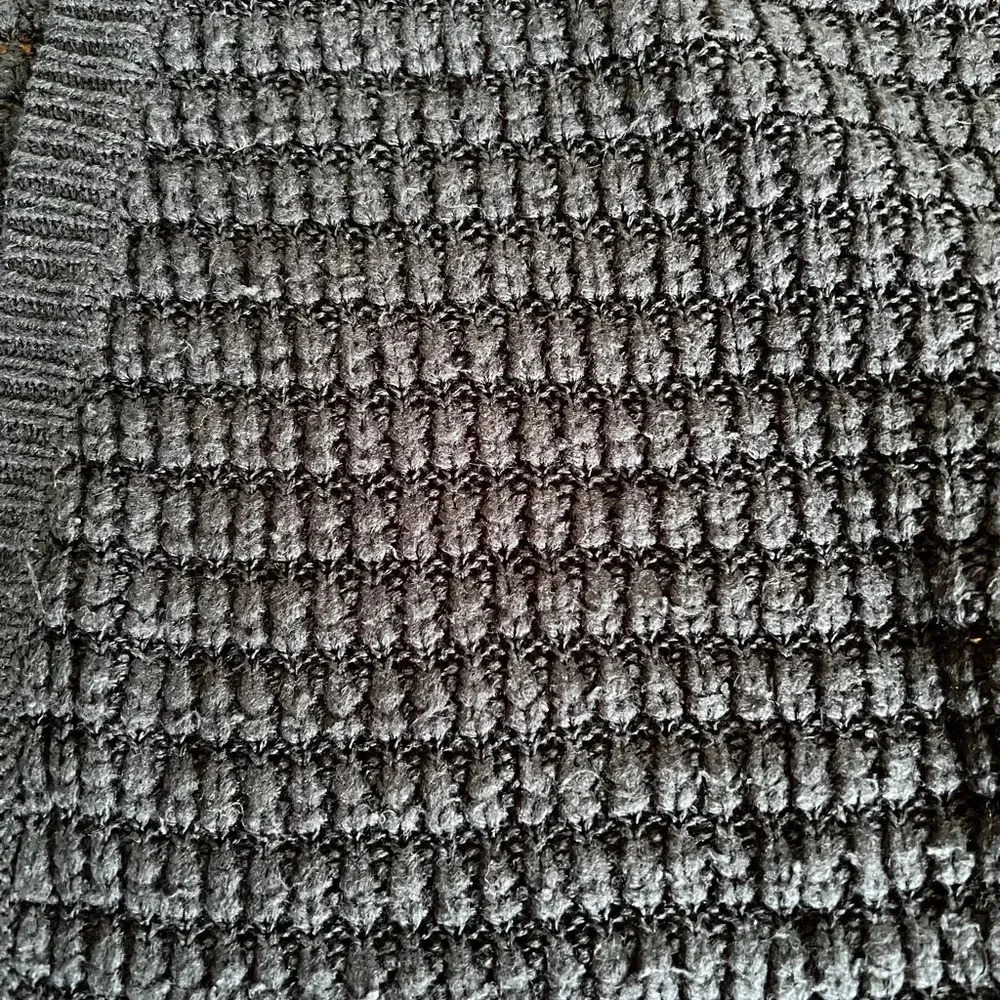Pink Rose cardigan - Picture 2 of 5